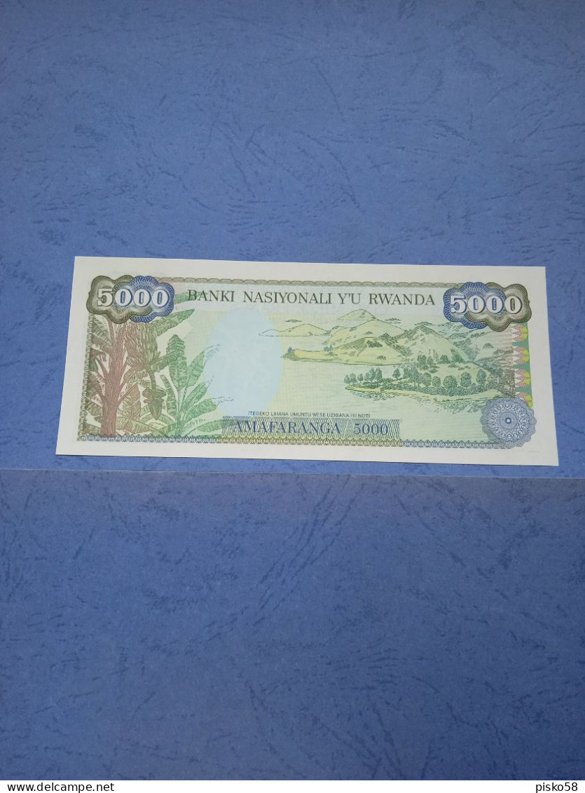 RWANDA-P22 5000F 1988  UNC - Ruanda