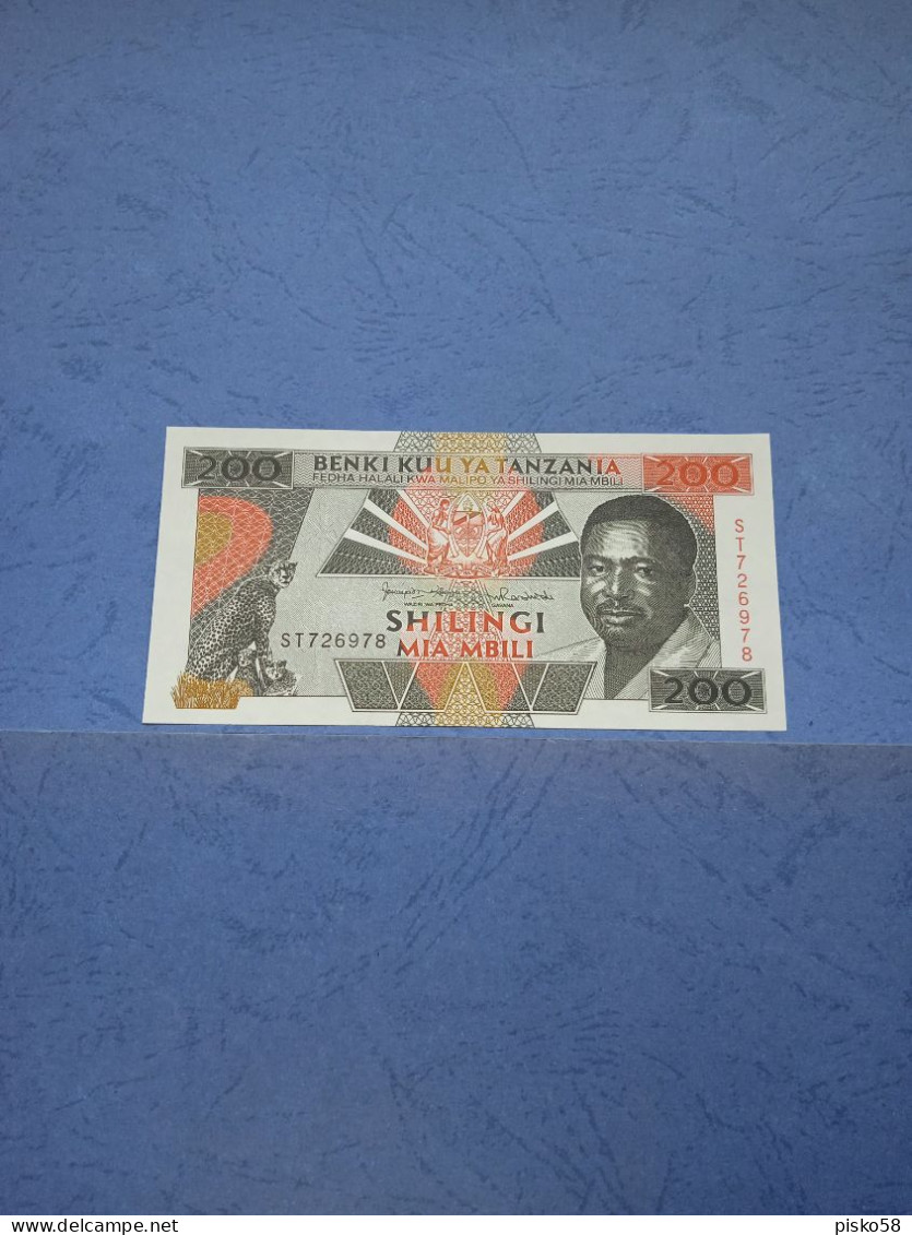 TANZANIA-P25b 200S 1993  UNC - Tansania