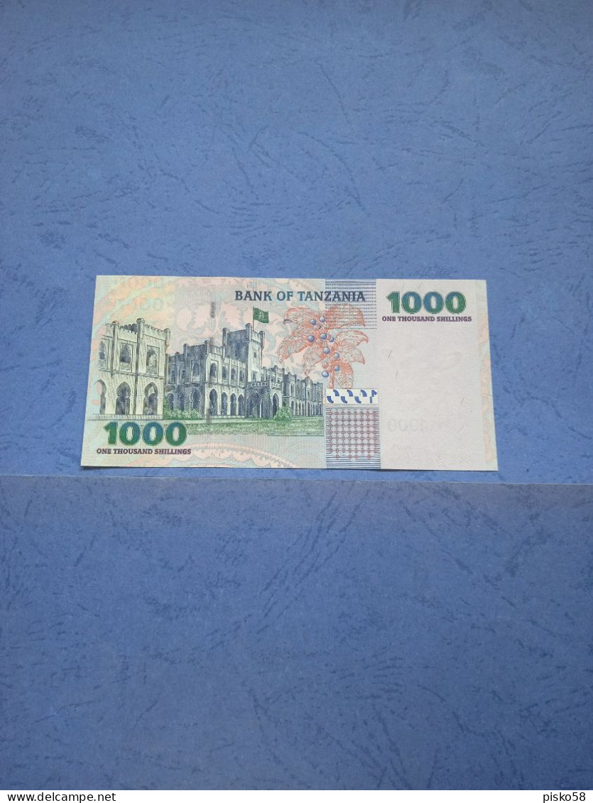 TANZANIA-P36a 1000S 2003  UNC - Tanzania