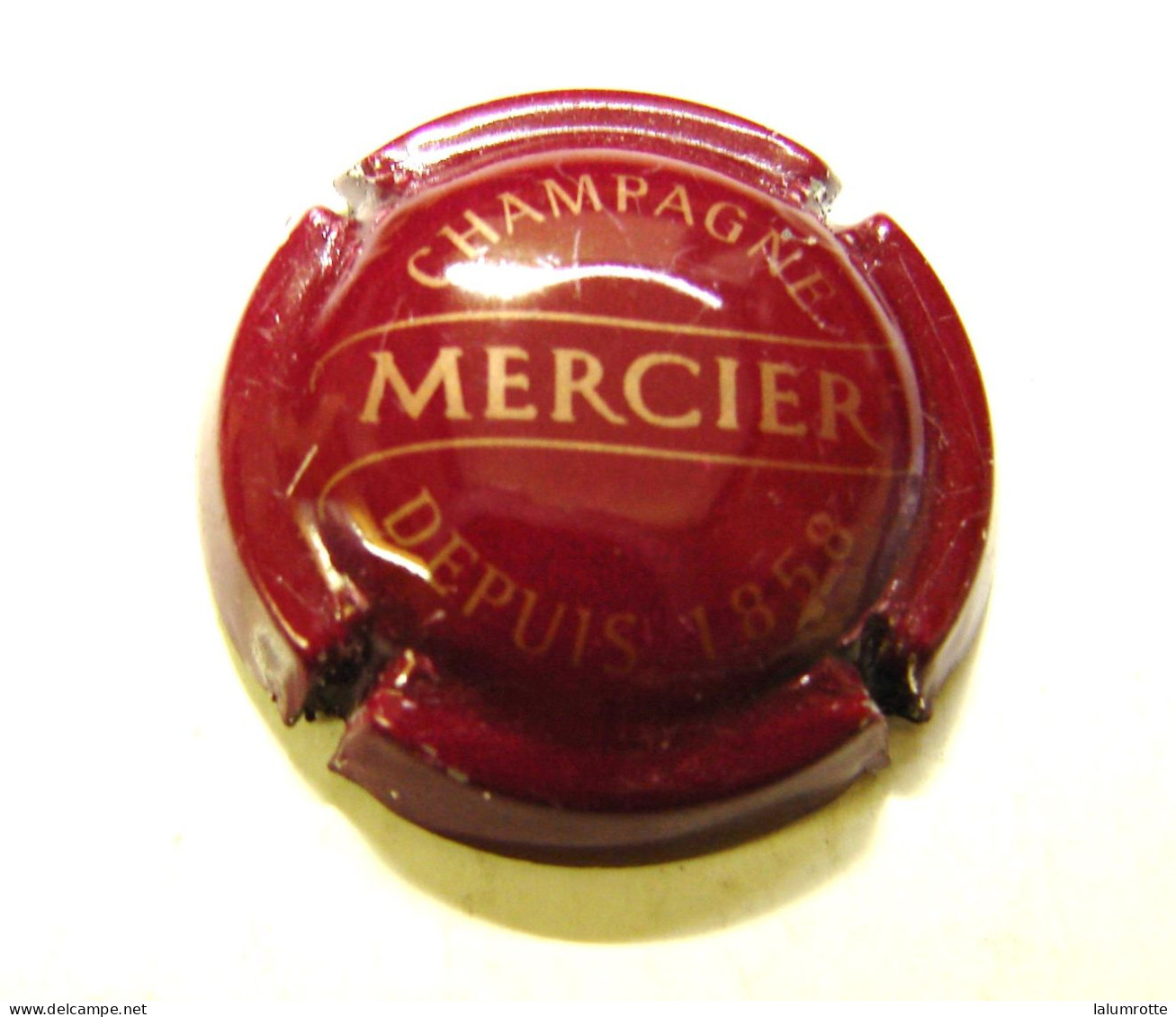 Cap. 89. Champagne Mercier Bordeaux Et Or - Mercier