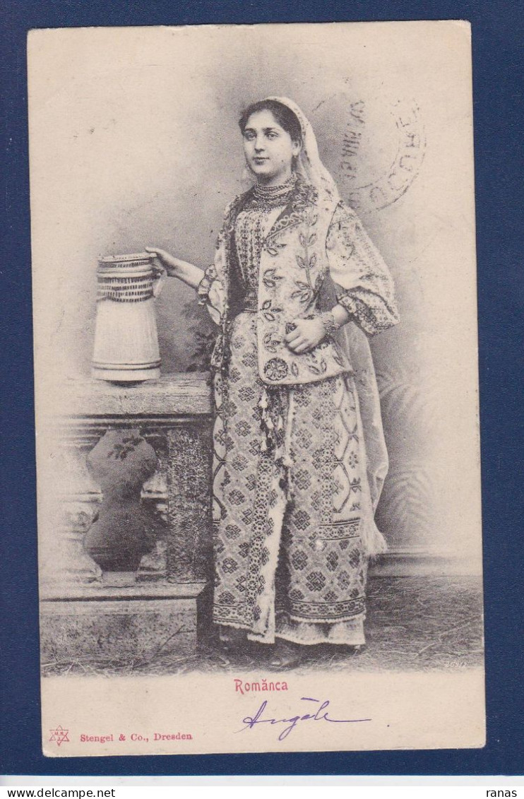 CPA Roumanie Type De Femme Woman Romania Roemenie Voir Scan Du Dos - Romania