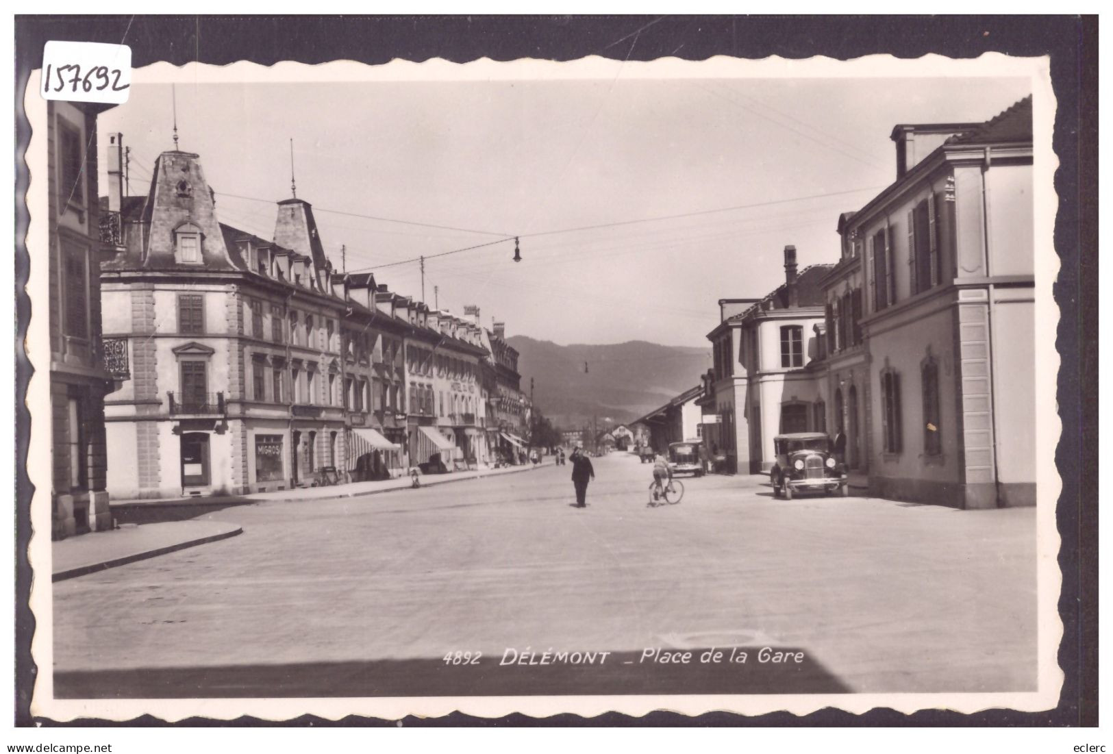 DELEMONT - PLACE DE LA GARE - TB - Delémont