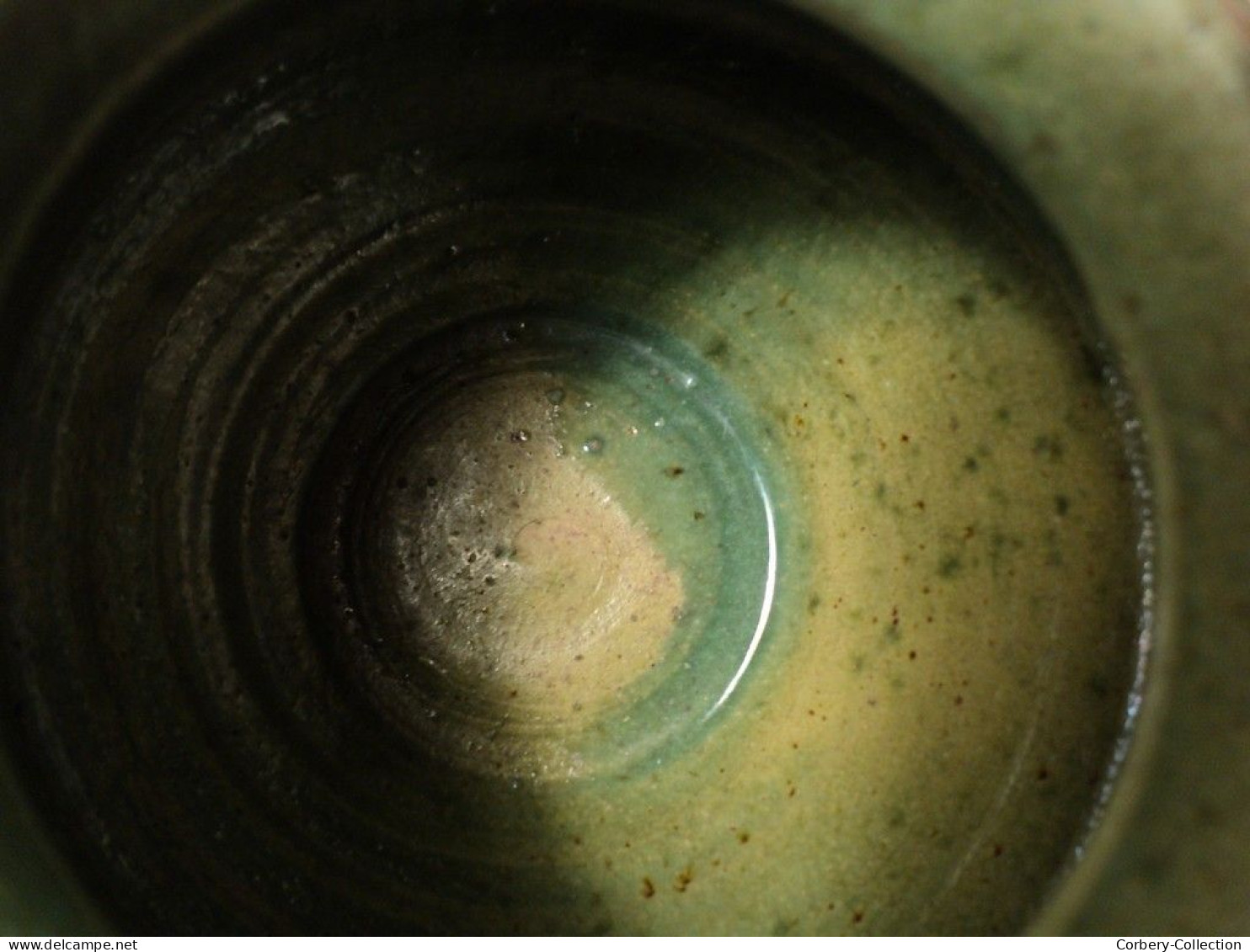 Pot en terre cuite vernissée verte XVIIIe La Chapelle des Pots Charentes