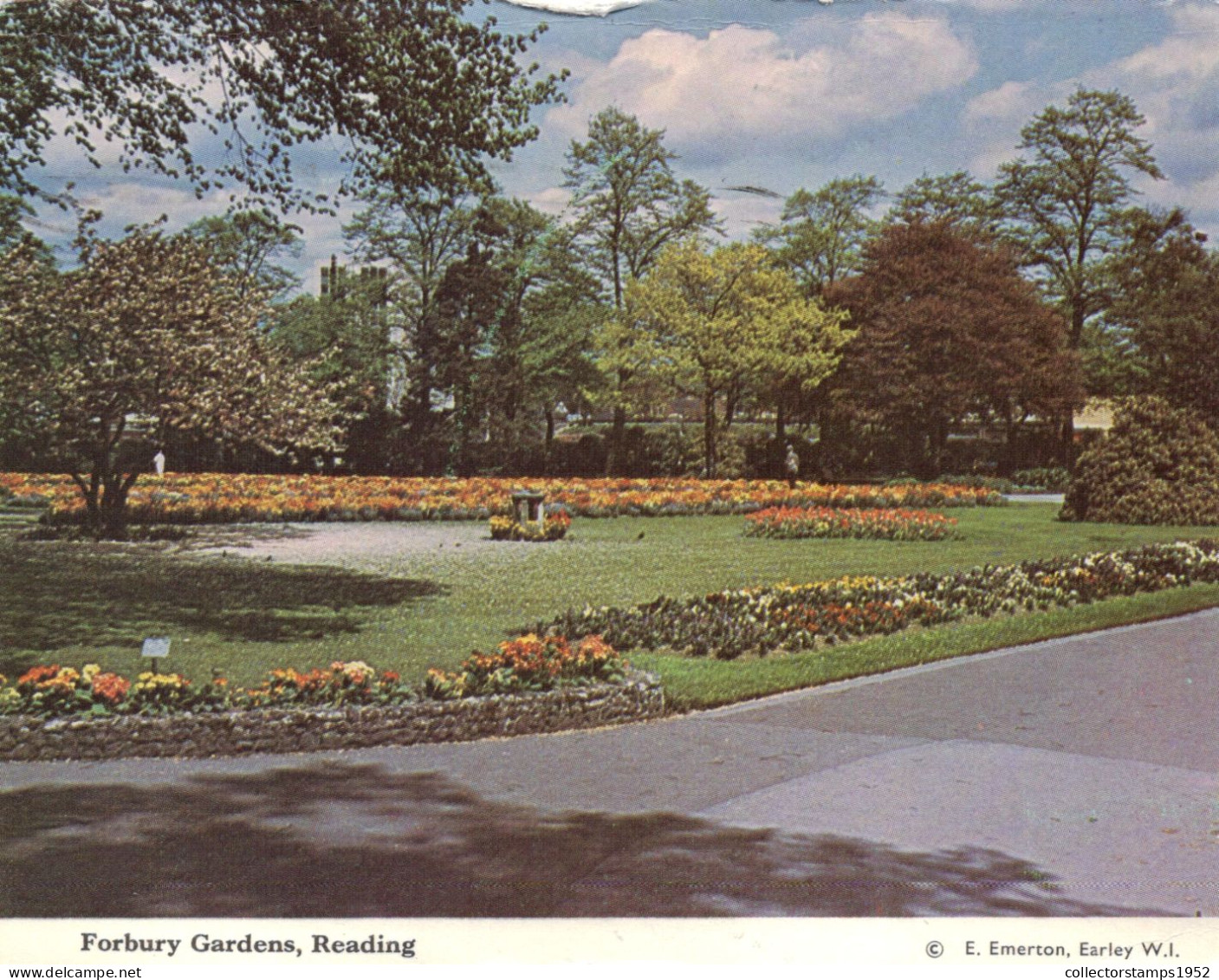 BERKSHIRE, READING, FONBURY GARDENS, UNITED KINGDOM - Reading