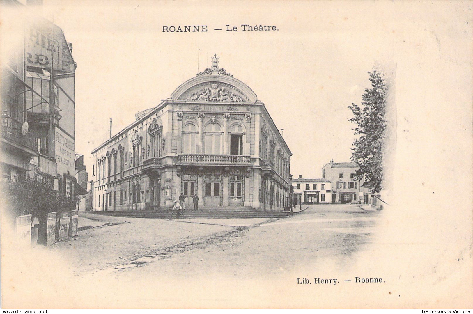 CPA - FRANCE - 42 - ROANNE - Le Théâtre - Roanne