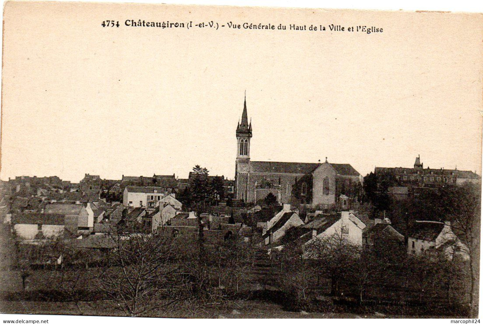 ILLE & VILAINE - Dépt N° 35 = CHATEAUGIRON = CPA NEUVE MARY N° 4754 = Vue Générale Du Haut De La Ville Et L' église - Châteaugiron