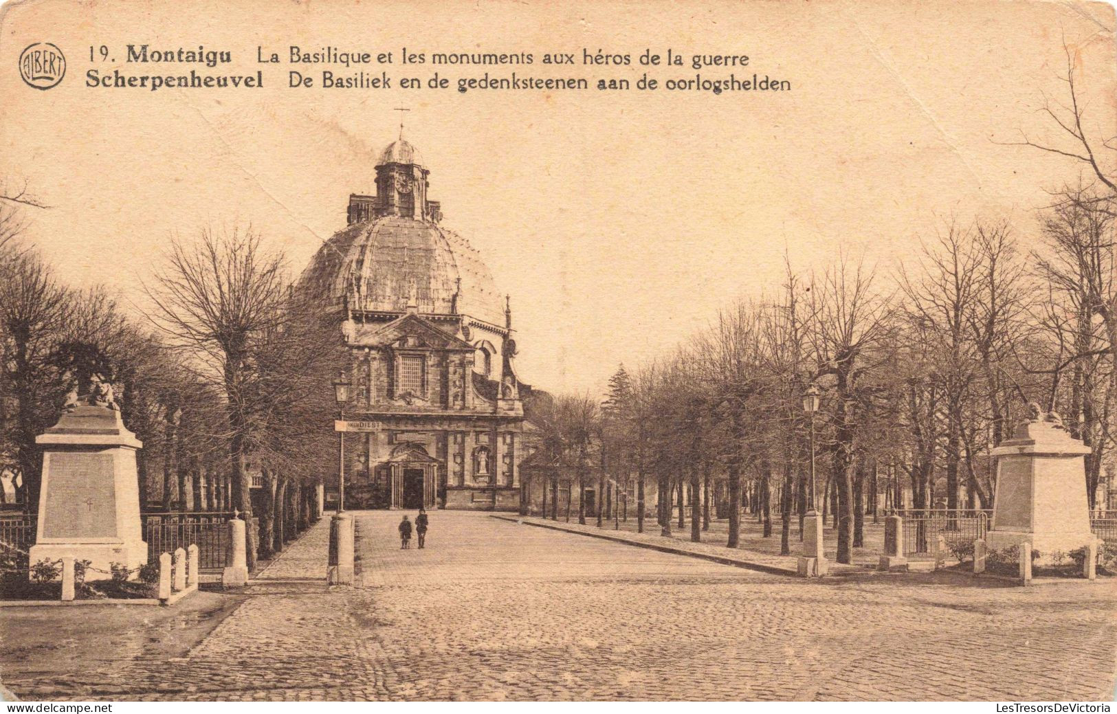 Belgique - Montaigu - La Basilique Et Les Monuments Aux Héros De La Guerre - Carte Postale Ancienne - Leuven