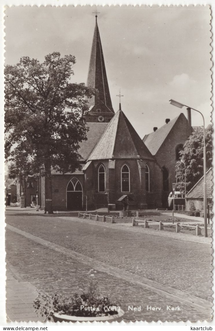 Putten (Vel.) - Ned. Herv. Kerk - (Gelderland, Nederland//Holland) - Oldtimer Autobus - Putten