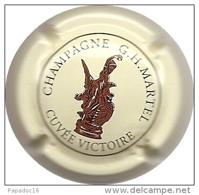 Plaque / Capsule De Muselet - Champagne G. H. Martel - Cuvée Victoire [doré Sur Fond Crème] - Martel GH