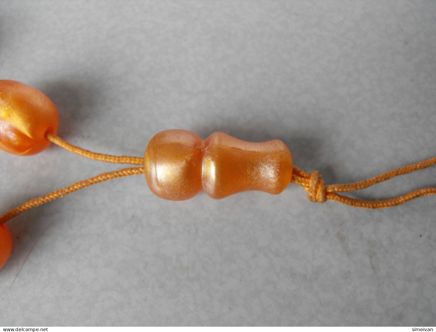 Beautiful Vintage ROSARY Prayer Beads Plastic #1237 - Volksschmuck