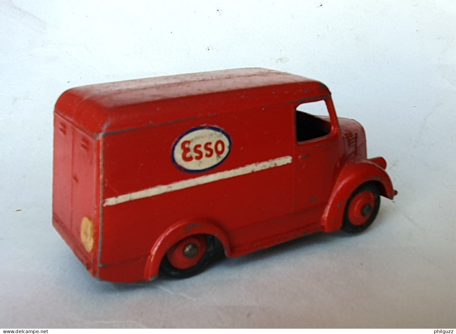 VOITURE - AUTOMOBILE - VAN TOJAN ESSO Made In England MECCANO Rouge 1/43 è - Dinky