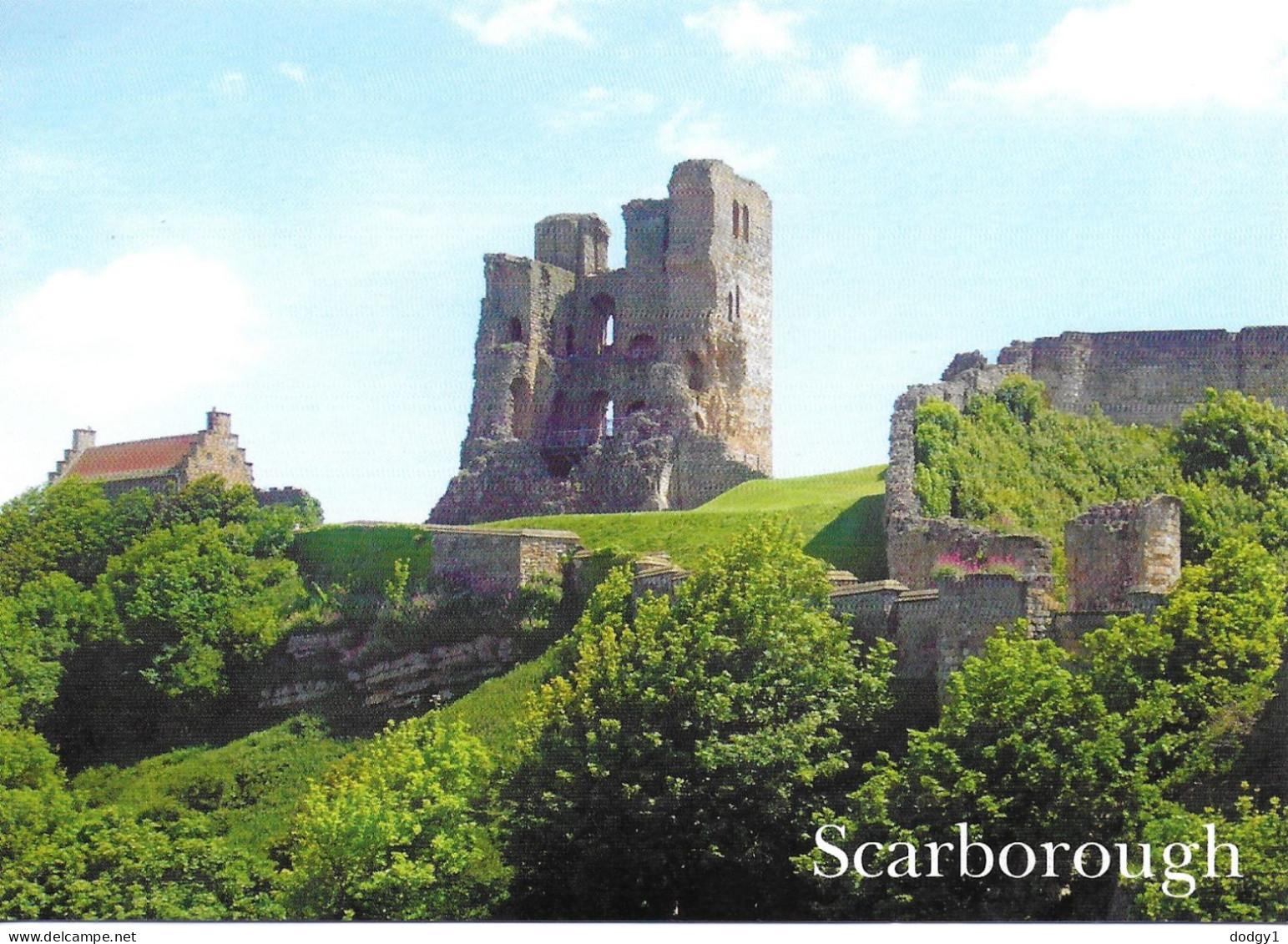 THE CASTLE, SCARBOROUGH, NORTH YORKSHIRE, ENGLAND. UNUSED POSTCARD   Fq9 - Scarborough