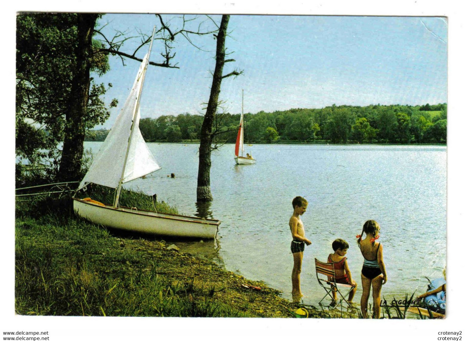 08 Le Lac De BAIRON Le Chesne N°08 000 70 Beau Voilier VOIR DOS Et Flamme De Charleville Mézières En 1970 - Le Chesne