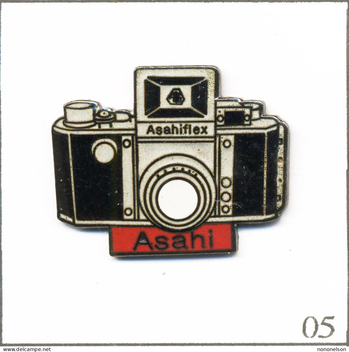 Pin's Photographie - Appareil / “Asahiflex“ Reflex Mono-Objectif (1953). Est. ITPC Paris. EGF. T987-05 - Photographie