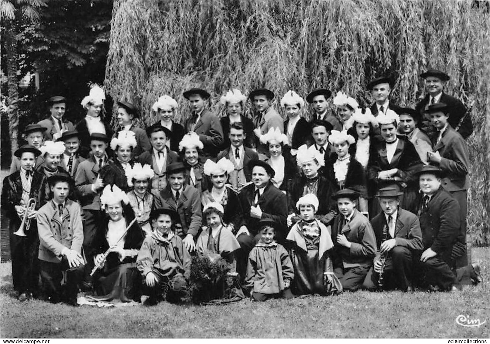 Cholet         49         Fête  .   Groupe Folklorique. Les Compagons Du Mouchoir              (Voir Scan) - Cholet