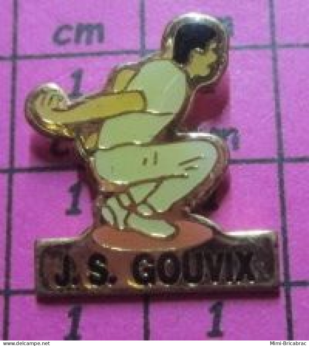 313c Pin's Pins / Beau Et Rare / SPORTS / PETANQUE JS GOUVIX - Petanca