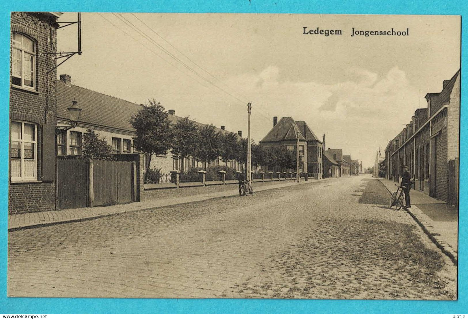 * Ledegem - Ledeghem (West Vlaanderen) * (Uitg G. Devogel) Jongnensschool, école Des Garçons, Straatzicht, Old - Ledegem