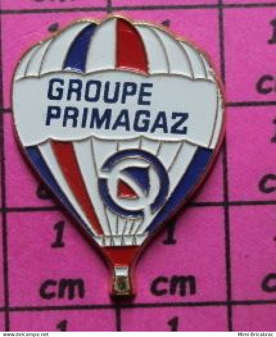 313C Pin's Pins / Beau Et Rare / MONTGOLFIERES / BALLON LIBRE TRICOLORE GROUPE PRIMAGAZ - Airships