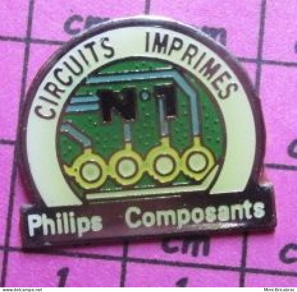 313c Pin's Pins / Beau Et Rare / THEME INFORMATIQUE / CIRCUITS IMPRIMES PHILIPS COMPOSANTS - Informatique