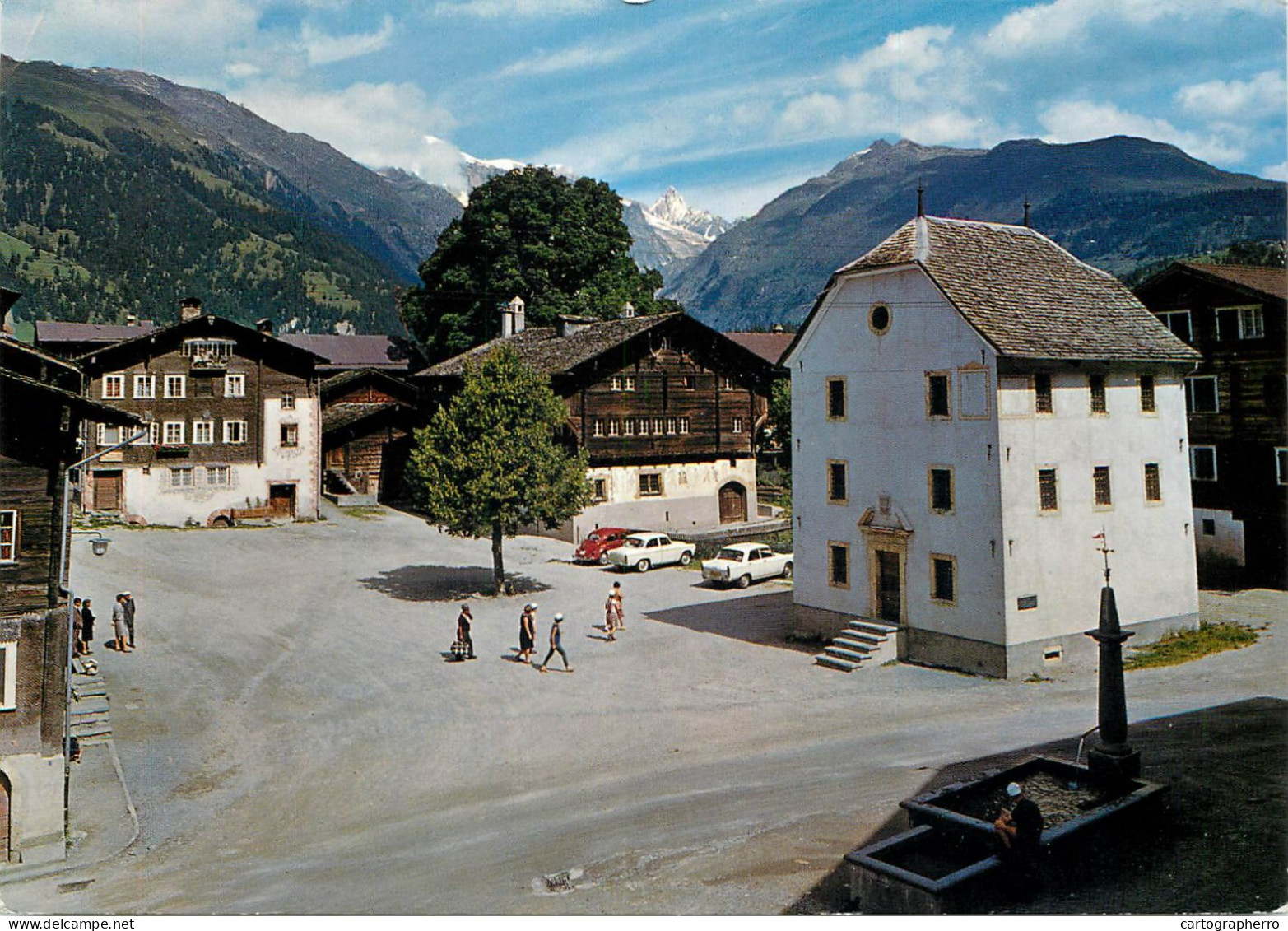 Switzerland Ernen Wallis Gasthaus Rossli Rathaus Und Tellenhaus - Ernen