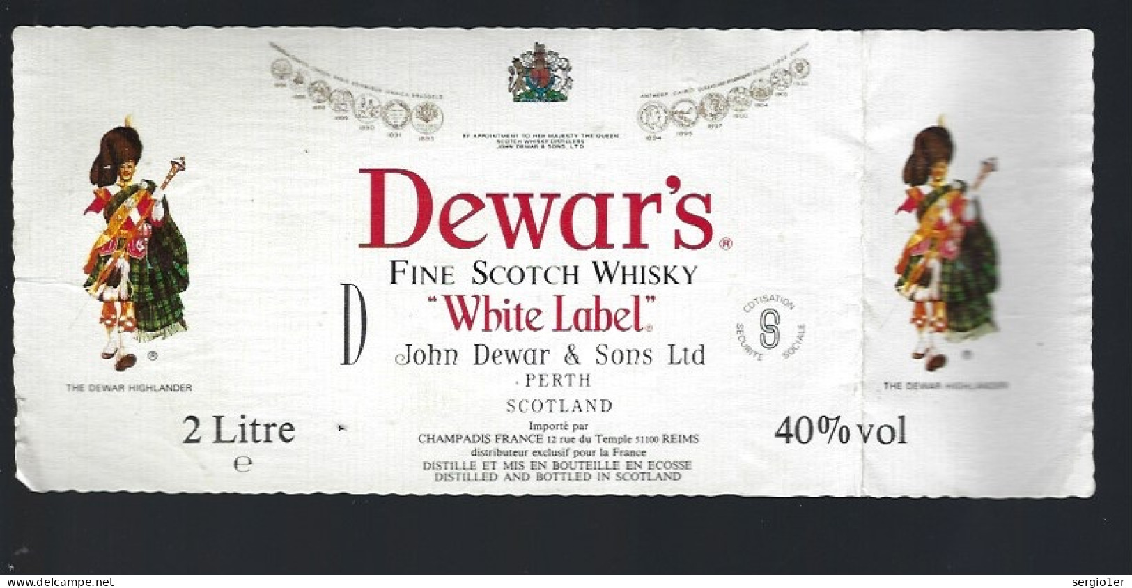 étiquette  Dewar's Fine Scotch Whisky White Label  John Dewar & Sons Ltd  Perth Scotland "the Dewar Highlander" - Whisky