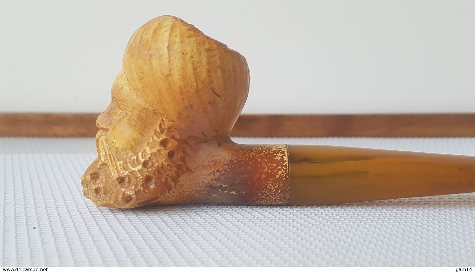 Jolie Pipe Ancienne. Fourneau Finement Sculpté. Bel Objet De Collection - Heather Pipes