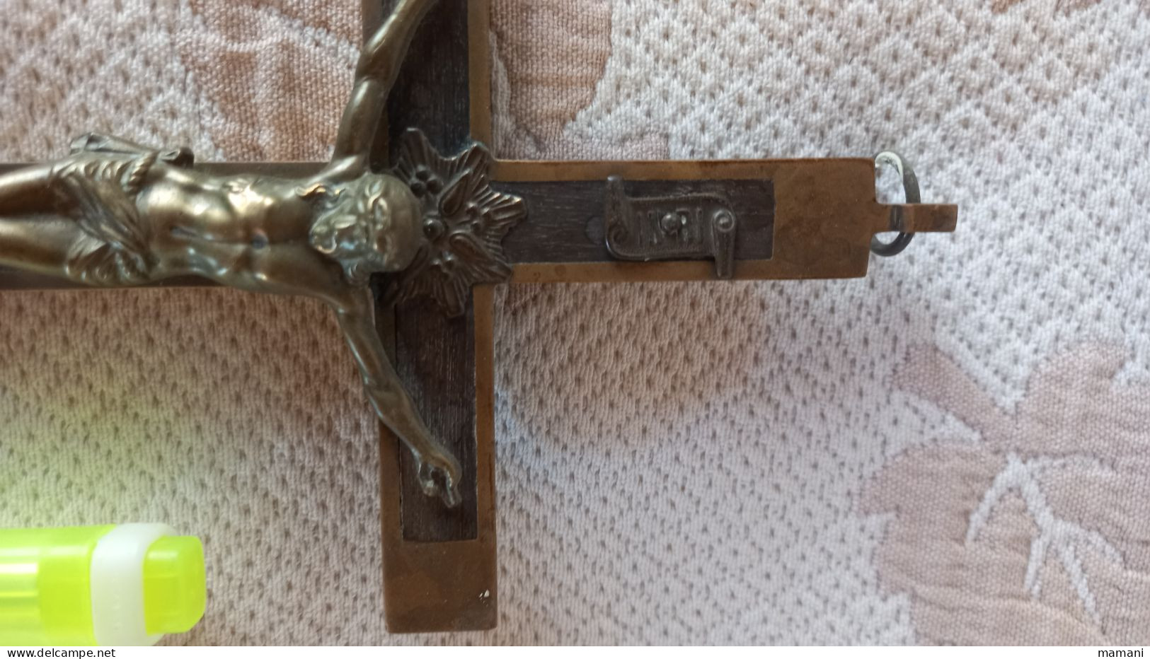 Z 32 -crucifix Poids 277g Et Gobelet De Lourdes - Arte Religioso