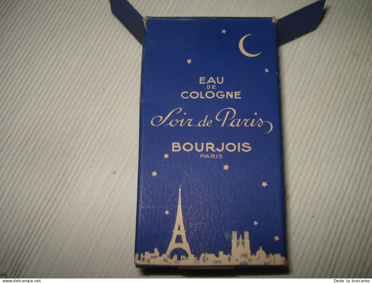 O10 / Flacon eau de Cologne " Soir de Paris " Bourjois 1950  + Boite