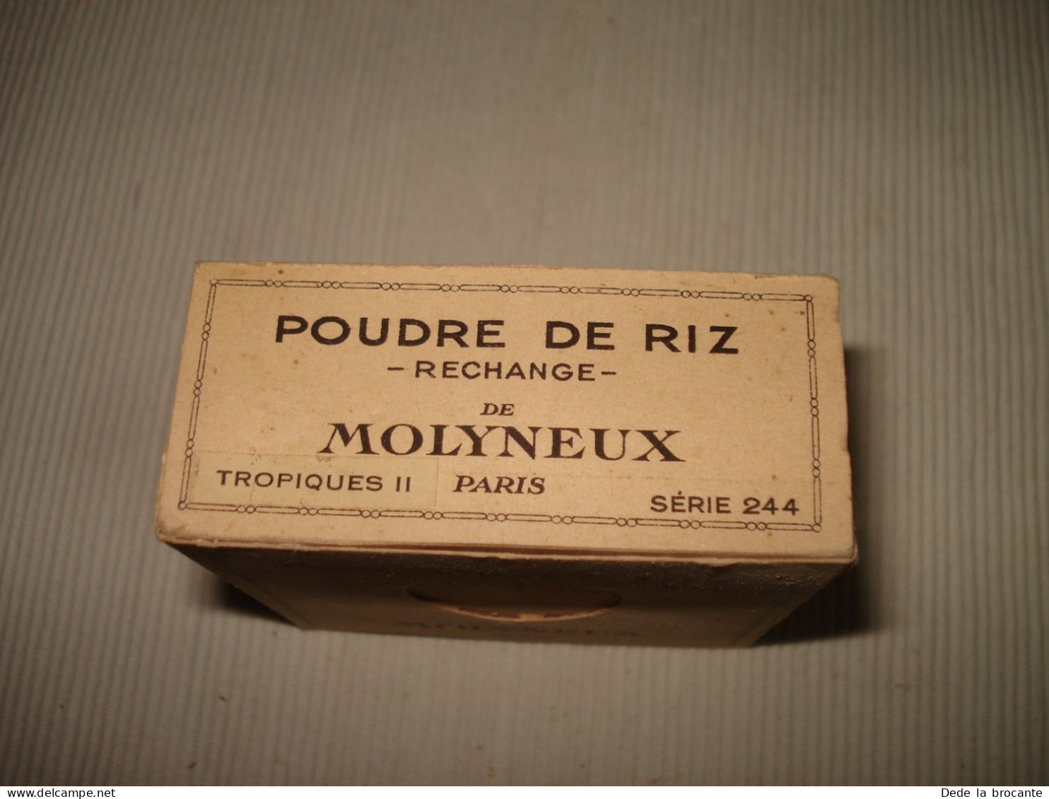 O10 / Poudre De Riz Parfum N° 5 Teinte Tropique 2 - Série 244 - Molyneux  Paris - Mujer