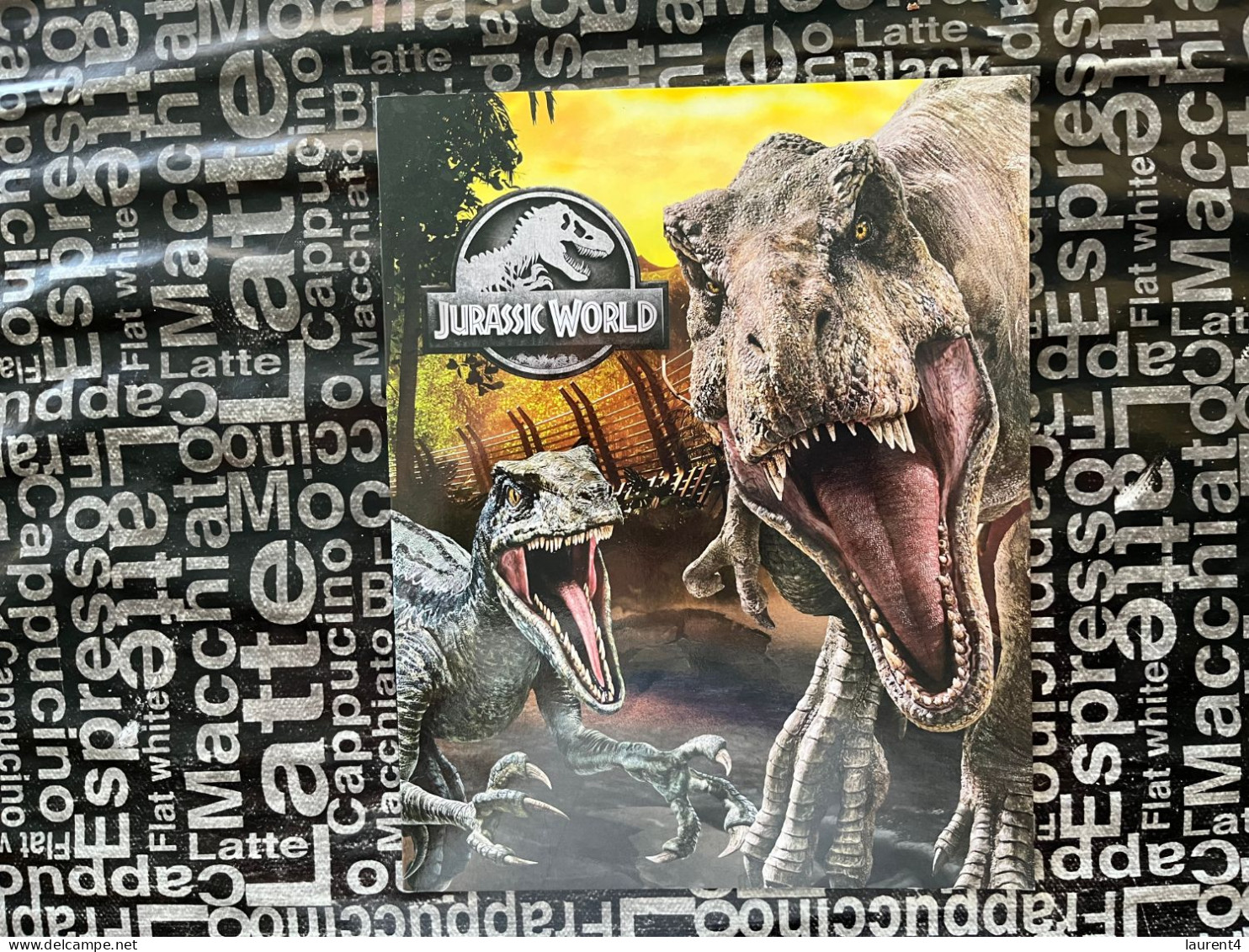 (folder 20-8-2023) Movie - Jurrasic World (+ 1 Dinosaur Cover - Postmarked 3-9-2022) - Presentation Packs