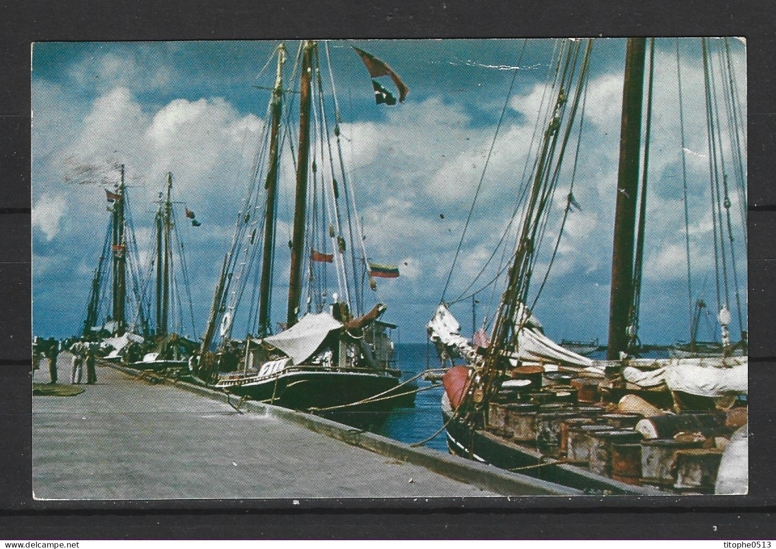 TRINIDAD. Carte Postale écrite. Wooden-huiled Sloops Sail.... - Trinidad