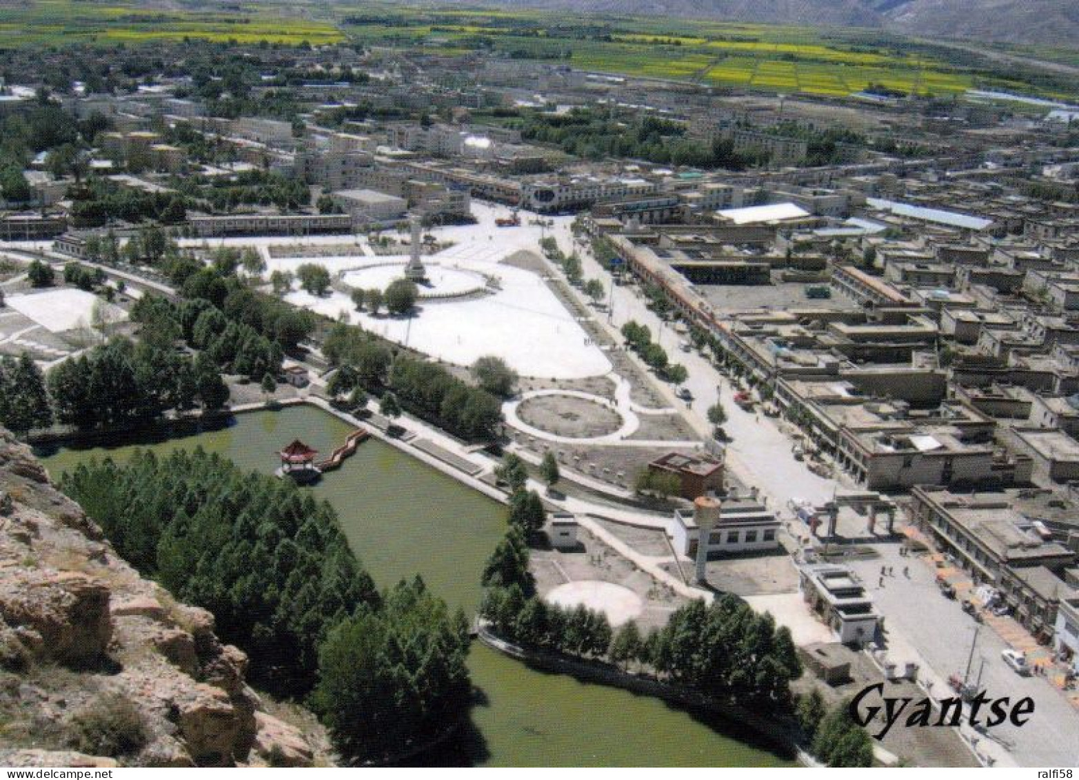 1 AK Tibet * Blick Auf Die Stadt Gyantse - Luftbildaufnahme * - Tibet