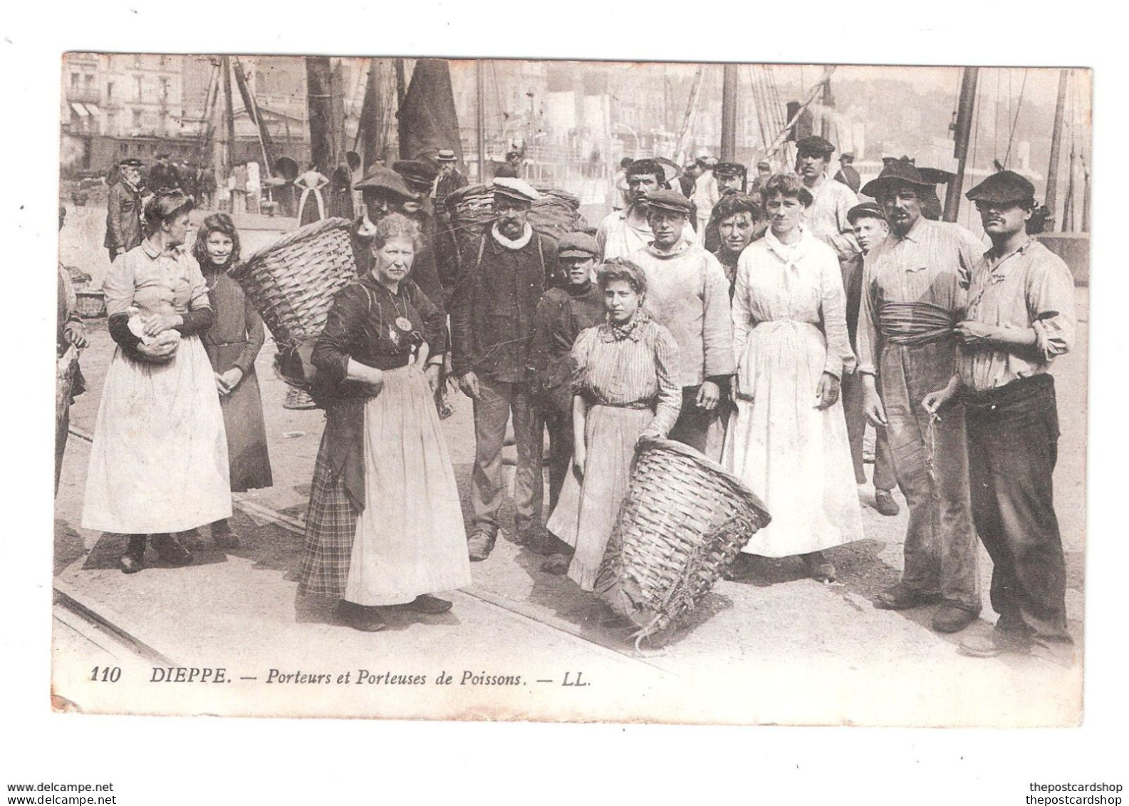 76 Dieppe Porteurs Et Porteuses De Poissons Used 1910 TO MRS A MILLS MARLAND FOLD FARM BARDSLEY OLDHAM ASHTON UNDER LYME - Dieppe