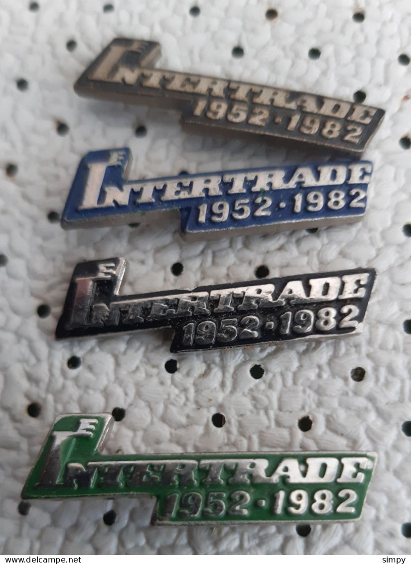 IBM Intertrade  Offical Dealer For Former Yugoslavia Slovenia Pins - Informática