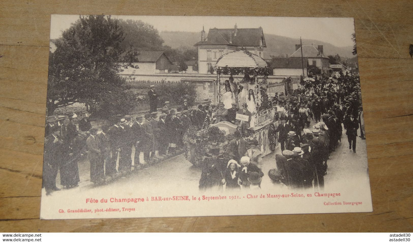 Fete Du Champagne A BAR SUR SEINE Le 4 Septembre 1921, Char De Massy Sur Seine, En Champagne ............ 11694 - Bar-sur-Seine