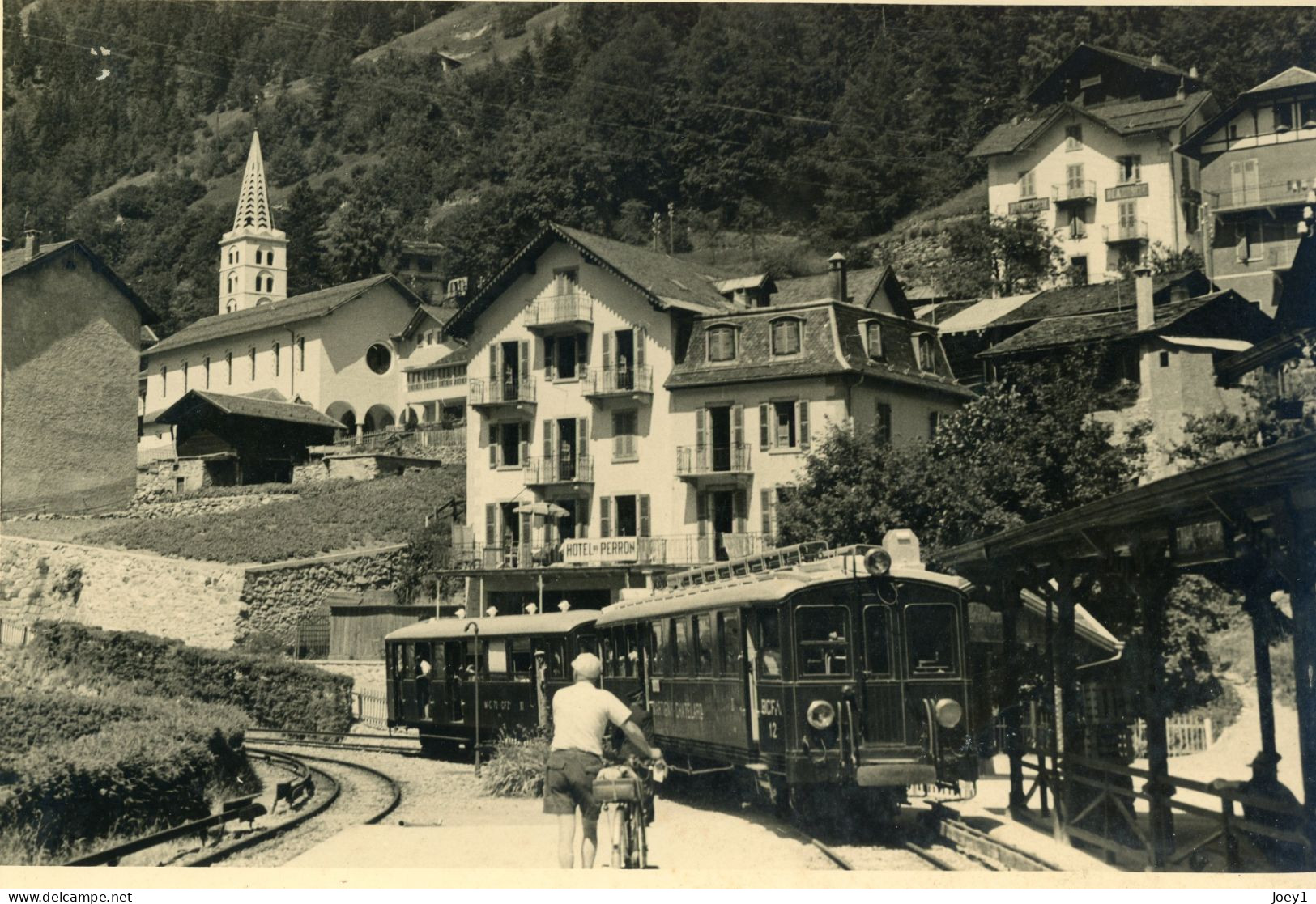 Photo Finhaut En Suisse, Hotel Du Perron Avec Train, Format Image 19/31 - Eisenbahnen