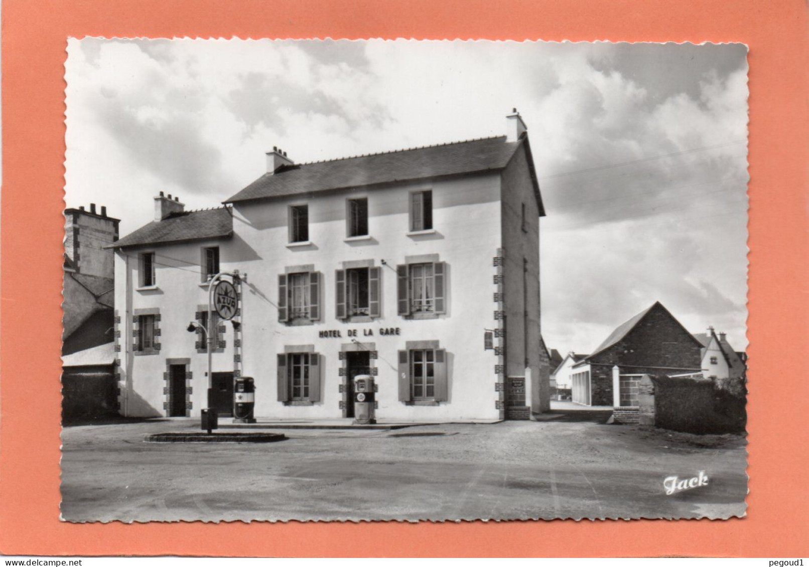 LANVOLLON (C-d'A)  HOTEL De La GARE. POMPE à ESSENCE " AZUR "   Achat Immédiat - Lanvollon