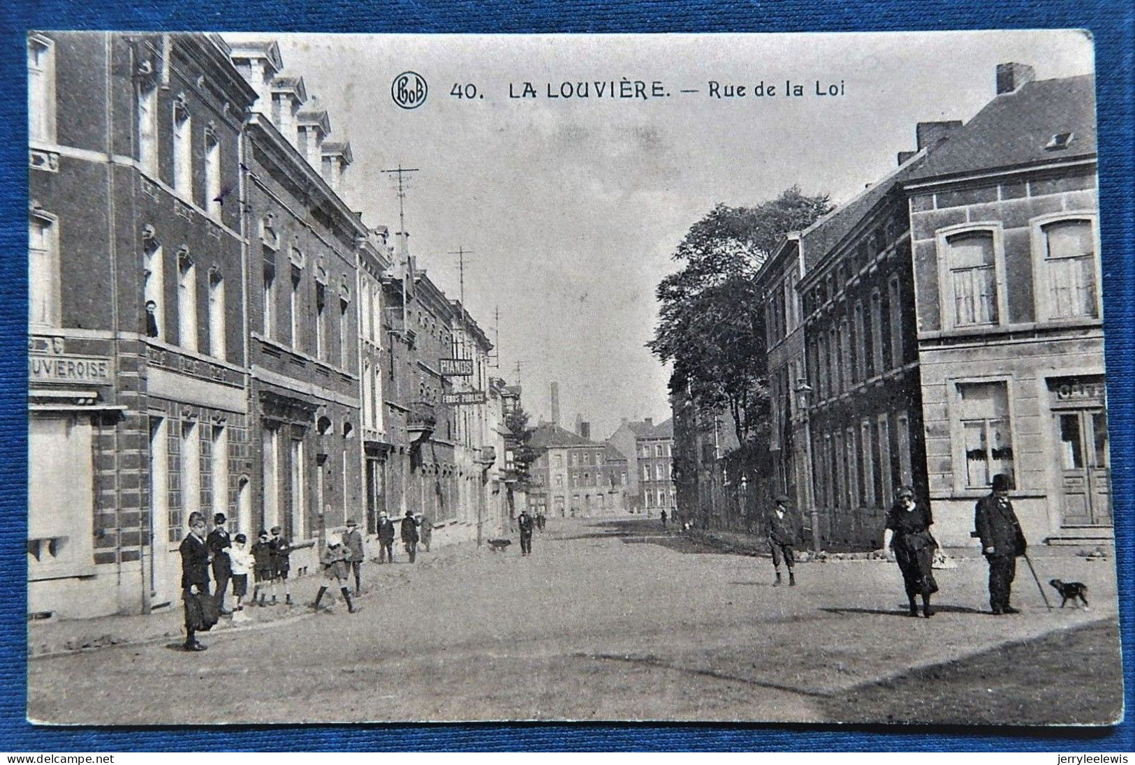 LA LOUVIERE  -   Rue De La Loi - La Louvière