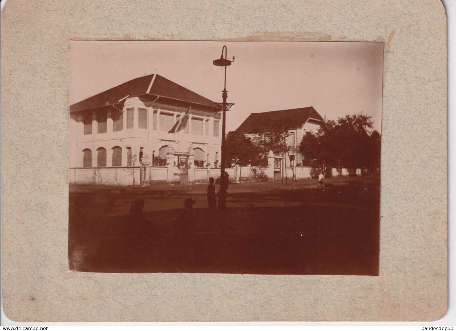Photo Originale Ancienne Maison ASIE CAMBODGE PNOM PENH Maison Habitation Coloniale Collée Sur Carton - Asia