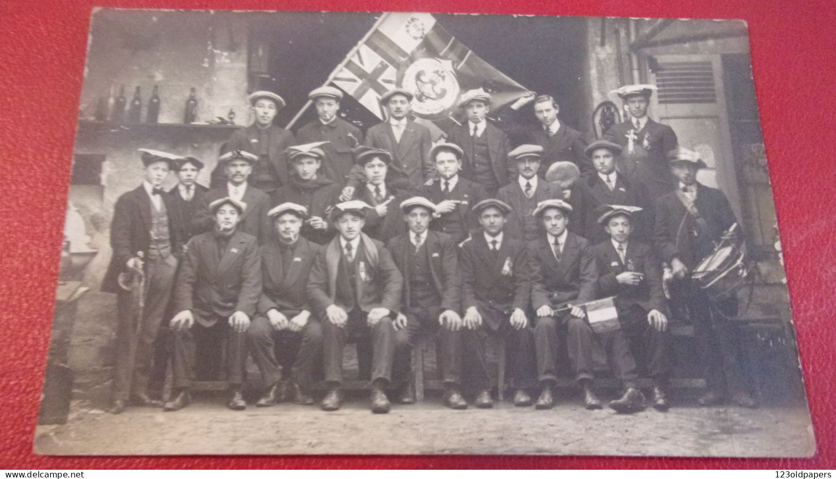 WWI CARTE PHOTO CLASSE 1916 CONSCRIT DRAPEAU POUR LA CIVILISATION POUR LA PAIX / PACIFISME GUERRE 1914 - Guerre 1914-18