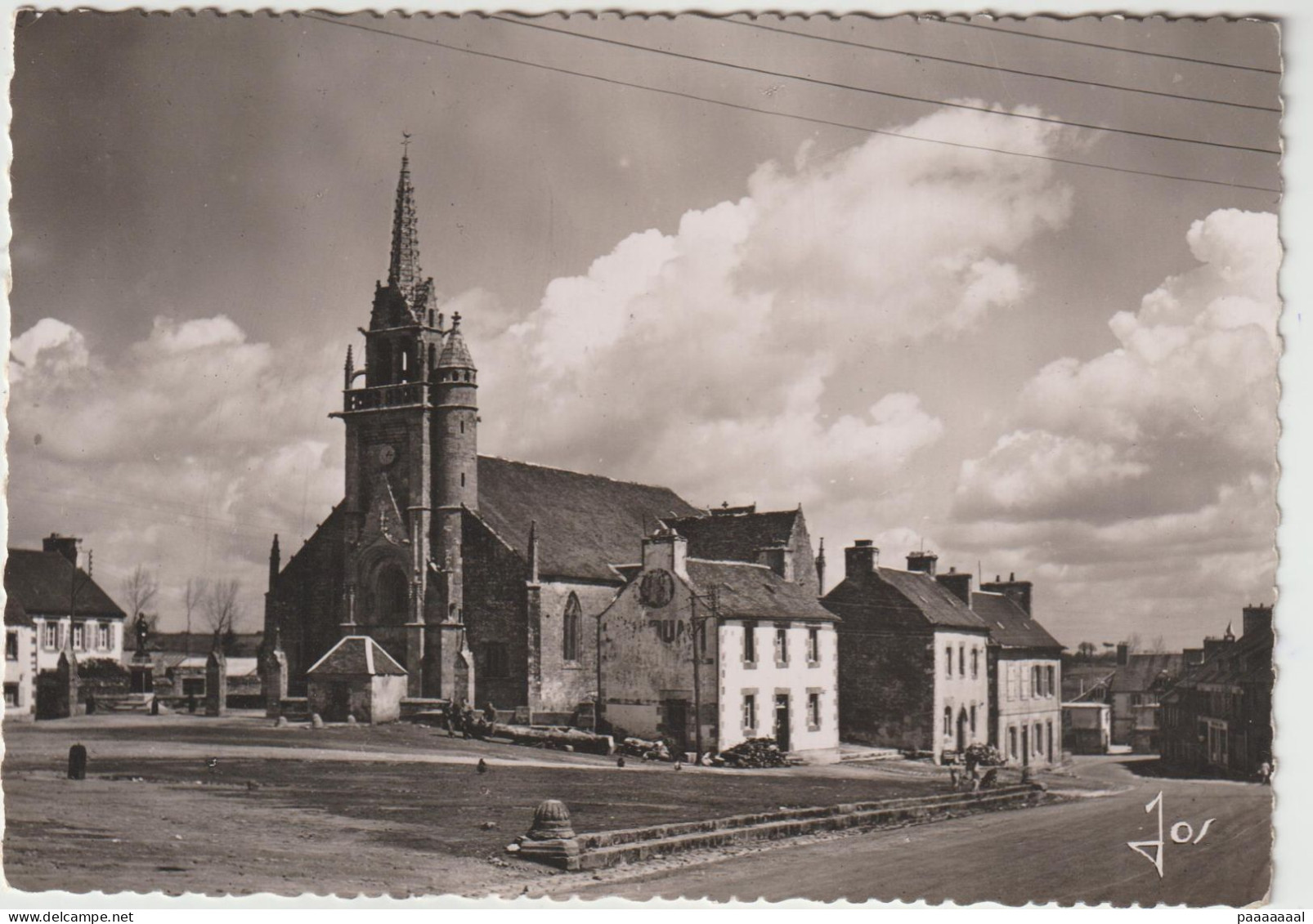 GUERLESQUIN  L EGLISE PAROISSIALE - Guerlesquin