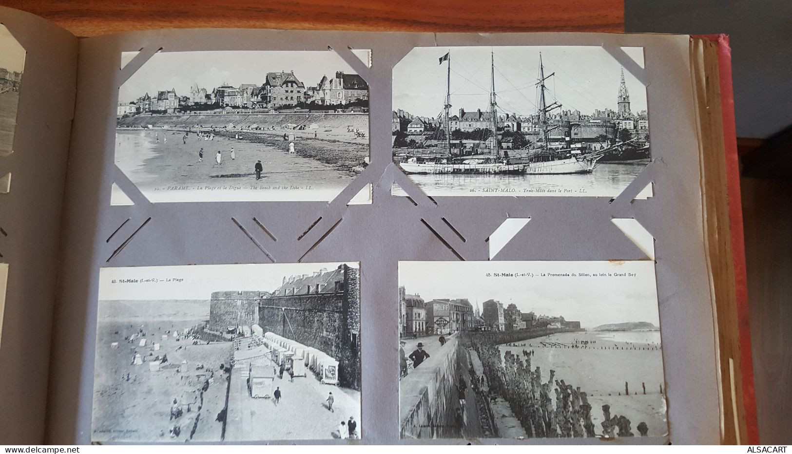 album de famille avec cartes postales , photos , et affiches , environs 300 pièces , divers departements , portugal , co