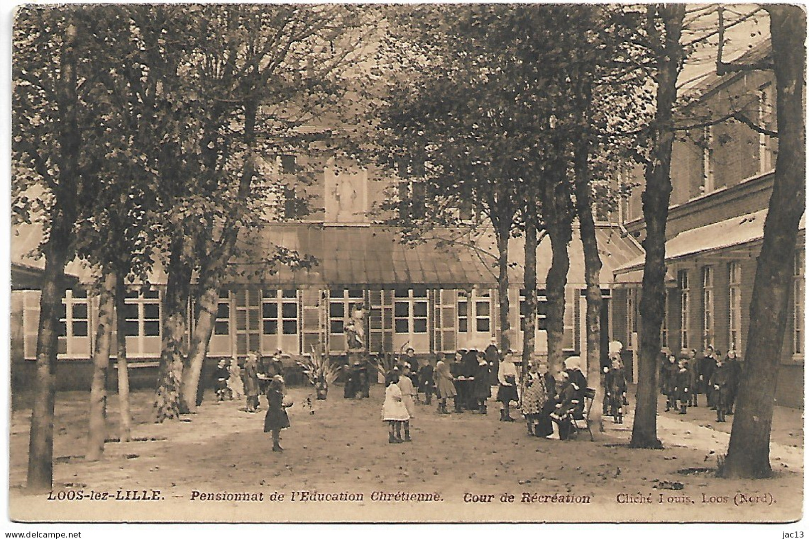 L200B517 - Loos-lez-Lille - Pensionnat De L'Education Chrétienne - Cour De Récréation - Loos Les Lille