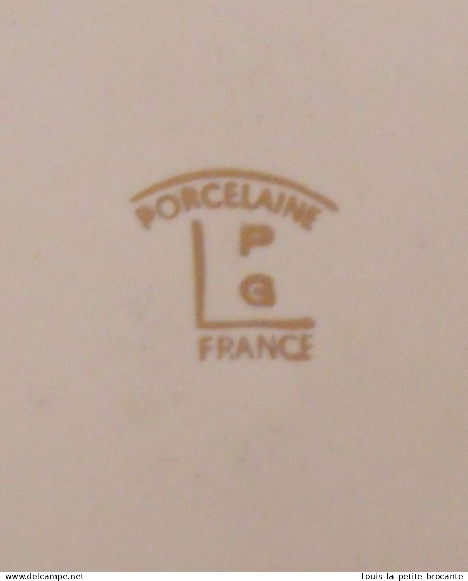 Plat à Tarte En Porcelaine Opaque, Avec Dorures, Motif Gibiers. - Autres & Non Classés