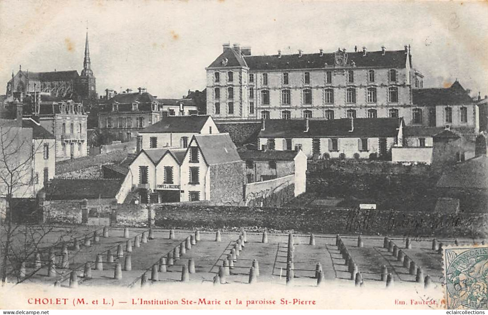 Cholet         49          Les Marchés  ..    Le Champ De Foire Et L'Institution  Sainte Marie    .  (Voir Scan) - Cholet