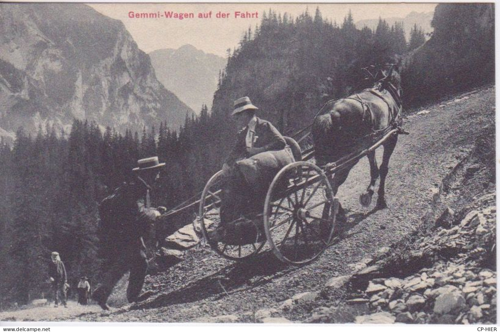 SUISSE - SCHWEIZ - SWITZERLAND -  GEMMI WAGEN AUF DER FAHRT - FEMME TRANSPORTE PAR UN ATTELAGE A CHEVAL - Port