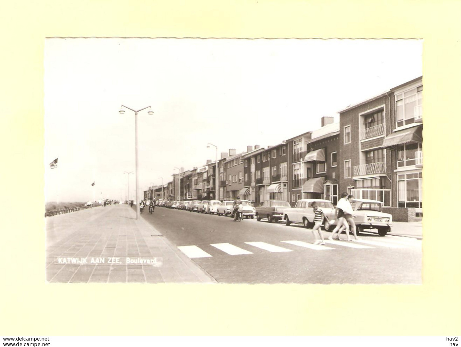 Katwijk Aan Zee Boulevard Ford Anglia RY31410 - Katwijk (aan Zee)