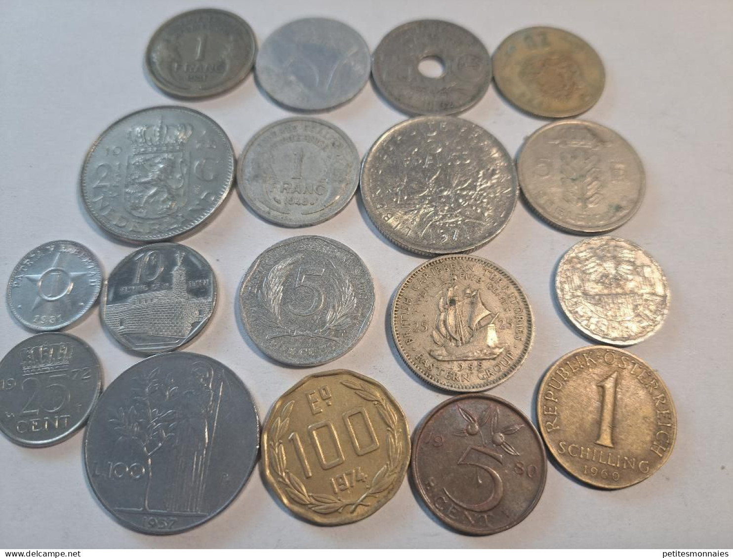 Lot De  18 Monnaies Du Monde   ( 222 ) - Kilowaar - Munten