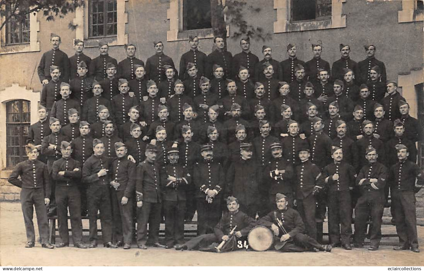 Cholet         49          Militaria.    Un Groupe Dont  Trompette Et Tambour   Carte Photo     1911   (Voir Scan) - Cholet