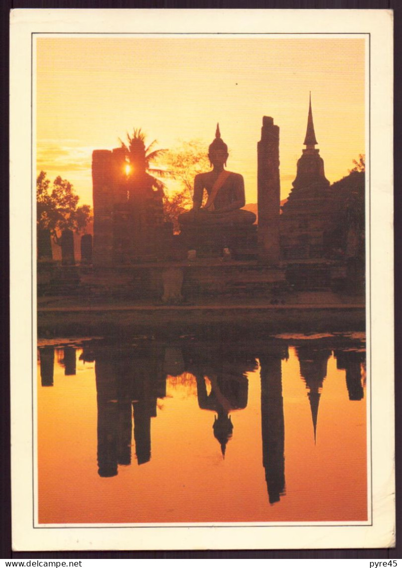 THAILANDE THE BUDDHA AT WAT MAHATHAT SUKHOTHAI - Thaïlande